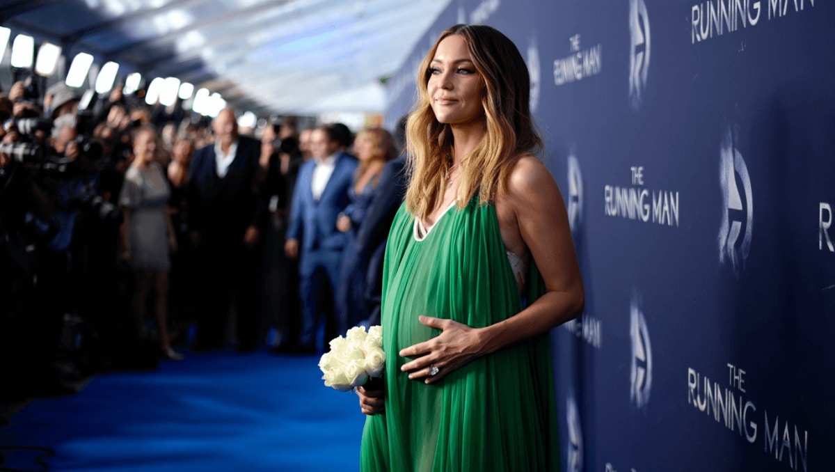 Singer-Songwriter Reveals Pregnancy While Appearing at ‘Running Man’ Movie Premiere