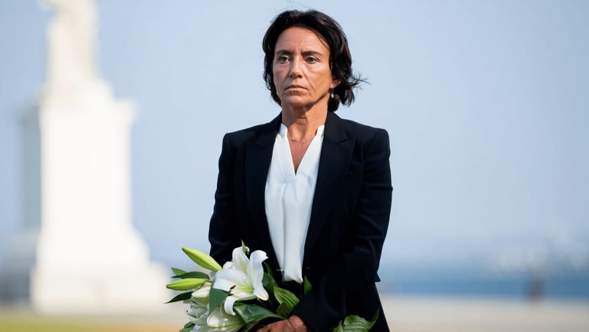 Karine Le Marchand rend hommage au compagnon de Véronika Loubry : "On va faire quoi..."