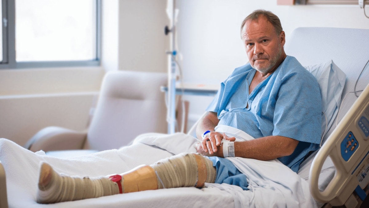 Meghan Markle’s Father Has Leg Amputated in Emergency Life-Saving Surgery