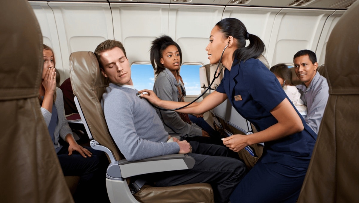 
                                The full process of what actually happens when someone dies on a plane is so chilling                            