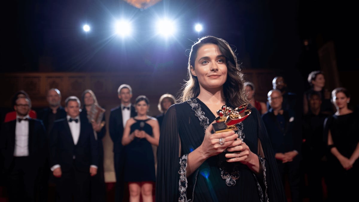 Helena réagit après avoir remporté sa première Victoire de la musique ! "C
