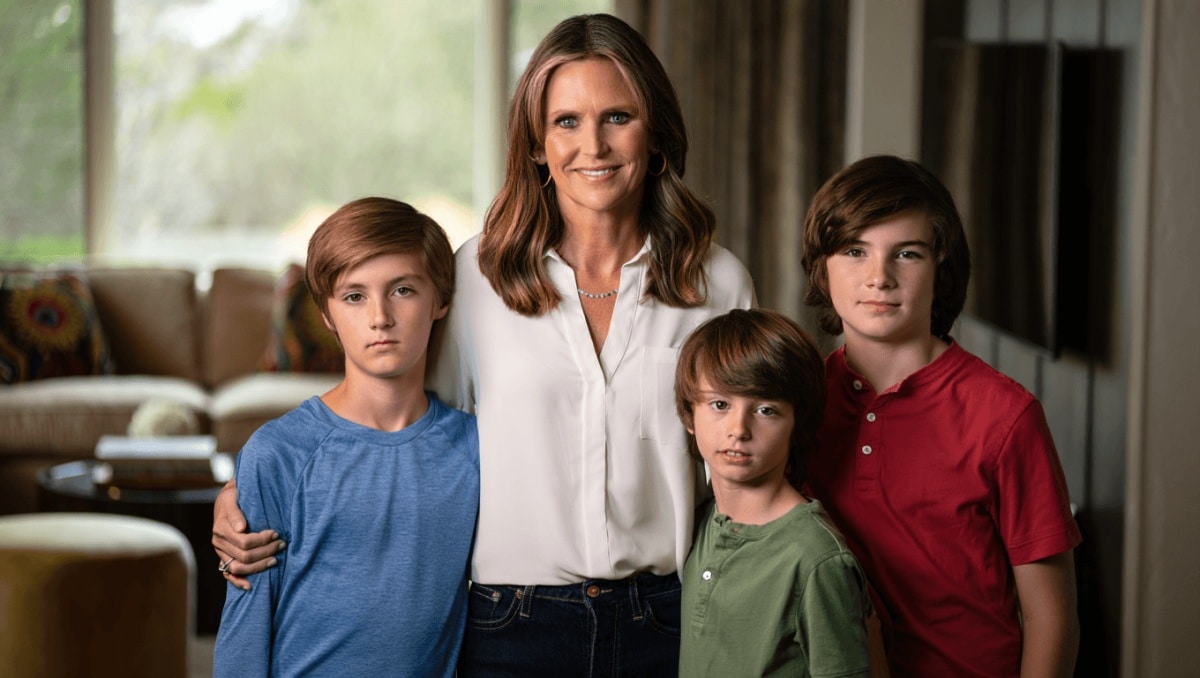 All About Dylan Dreyer's 3 Kids, Sons Cal, Ollie and Rusty