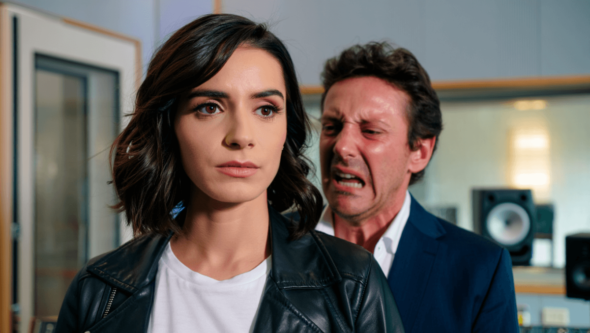 Louane : pourquoi elle s’est attiré les foudres de Michel Sardou après la sortie de "La famille Bélier"