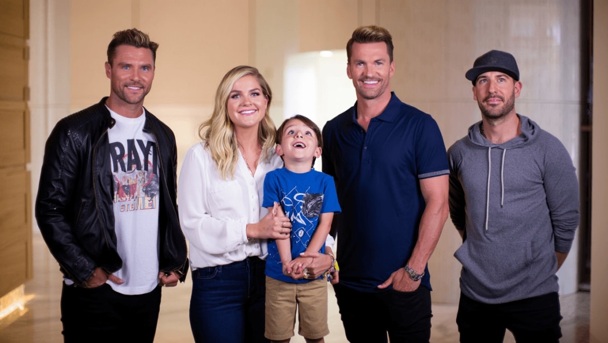 Maren Morris with her son Hayes and Backstreet Boys members