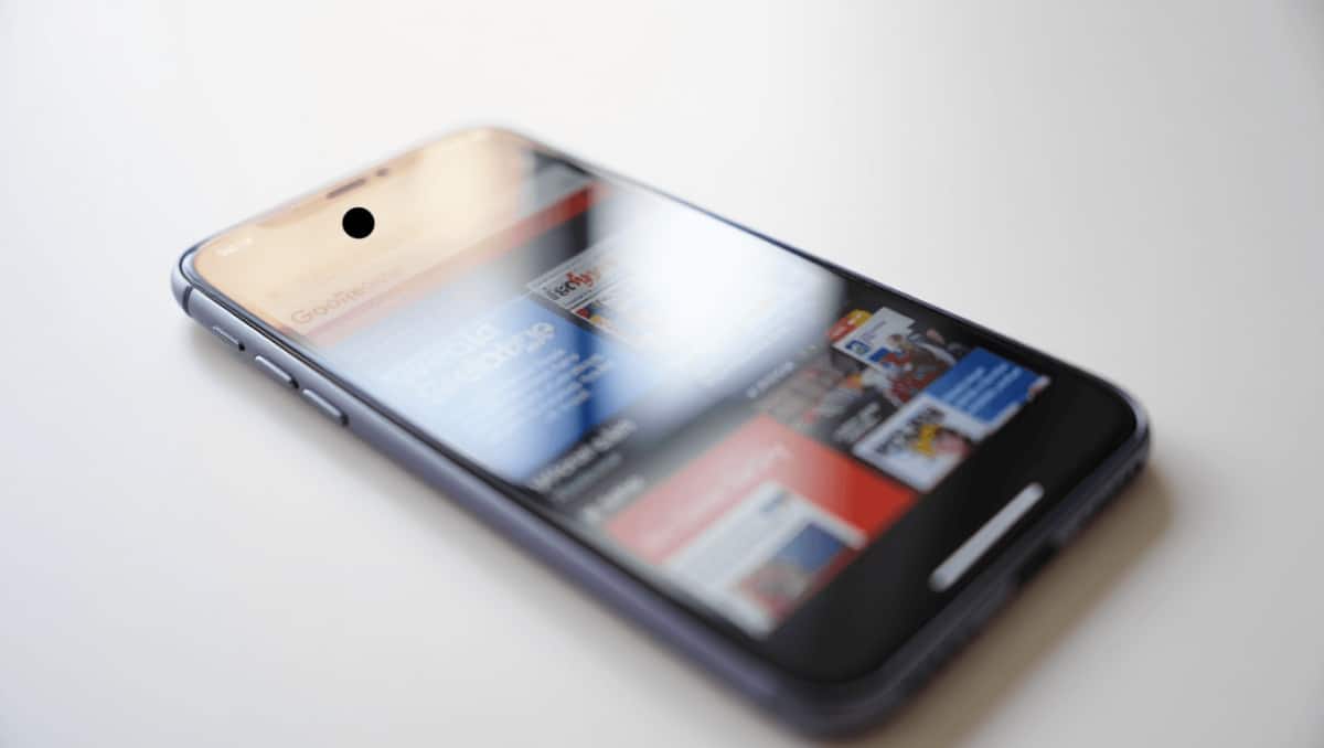 
                                After all these years, I’ve just found out what that black circle by the iPhone camera is                            