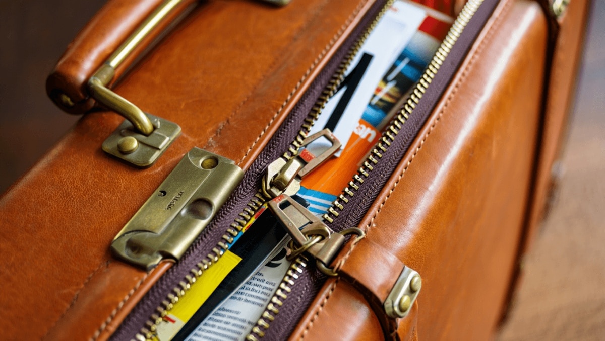 Everyone’s wondering why on earth suitcase linings have zips, and the answer’s so simple