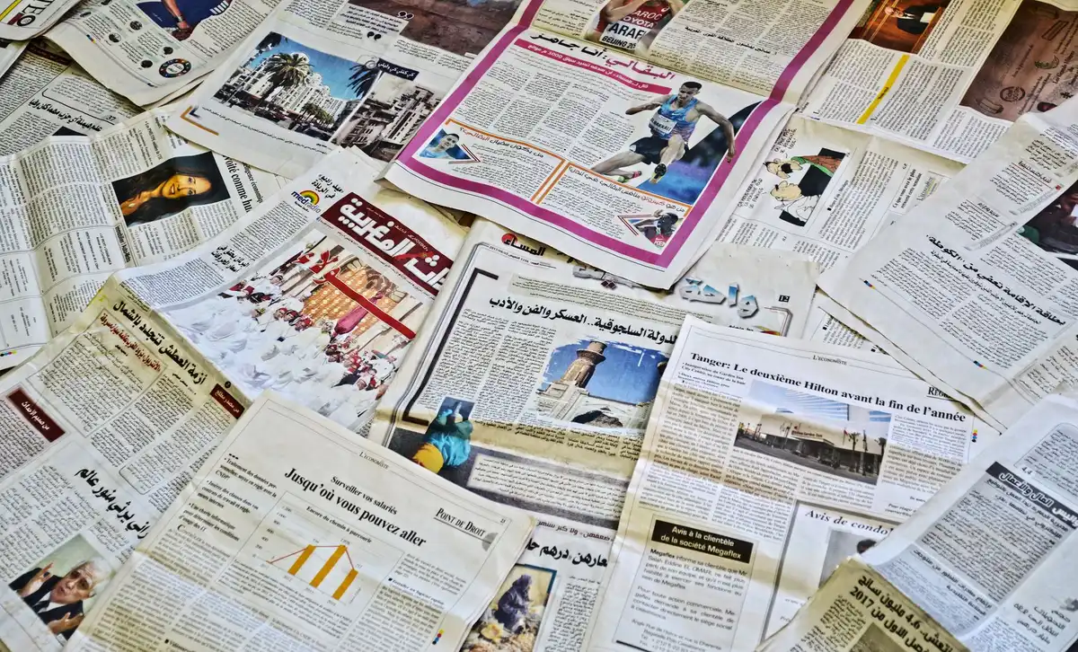 Collection of different newspapers and news sources representing diverse viewpoints